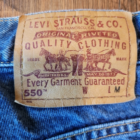 Vintage 1999 Levi's 550 Relaxed Fit Tapered Leg Jeans - Picture 4 of 9